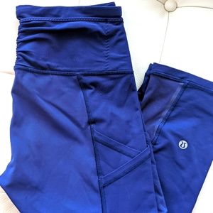 Purple/blue Lululemon Capri tight